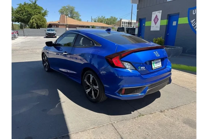 2017 Civic Touring Coupe CVT image 7