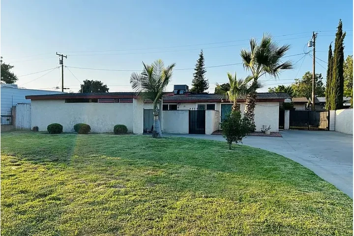 $2080 : 1205 W Cozy 3 bedroom 1 bath image 1