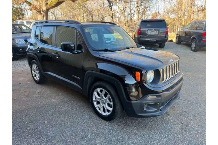 $9999 : 2018 Renegade Latitude image 4