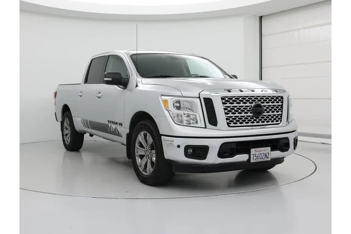 $30998 : Nissan Titan 2018 4x4 SV 4dr image 1