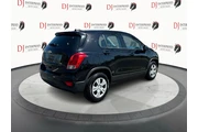 $10995 : 2017 CHEVROLET TRAX2017 CHEVR thumbnail
