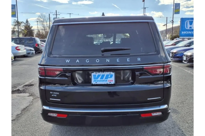 $39995 : Jeep Wagoneer L 2023 4x4 Car image 5
