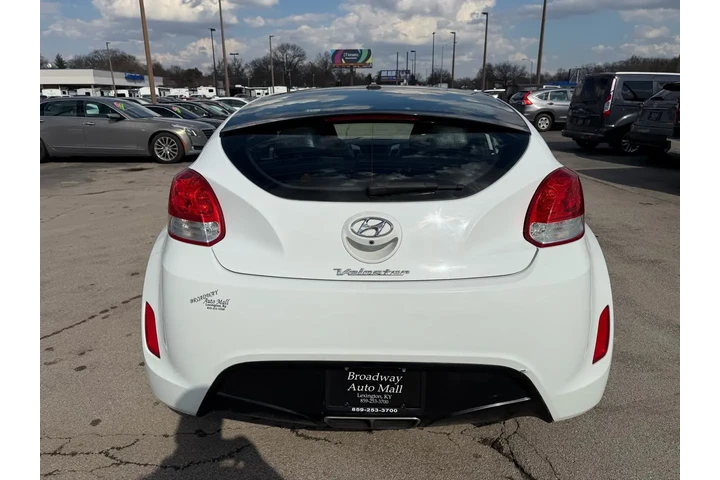 $6980 : 2016 Veloster 3dr Cpe Auto image 3