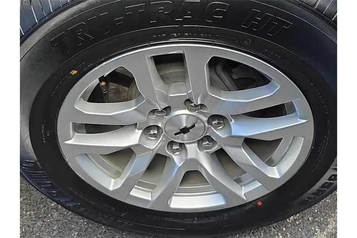 $31990 : Chevrolet Silverado 1500 202 image 6