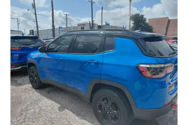 $21500 : 2023 Compass Trailhawk image 3