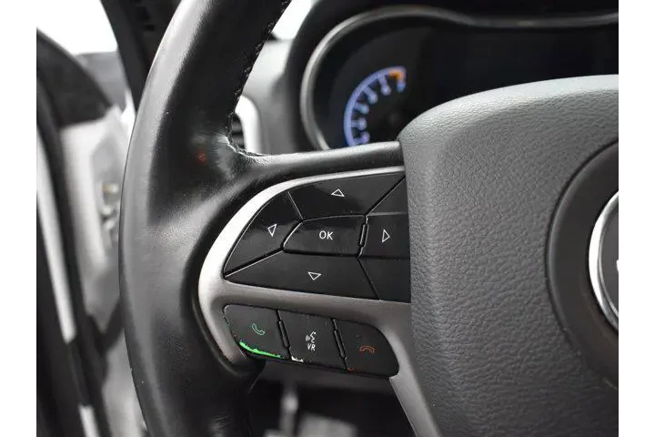 $15526 : Jeep Grand Cherokee 2021 4x4 image 10