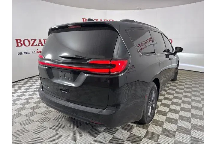 $20250 : Chrysler Pacifica 2021 Touri image 8