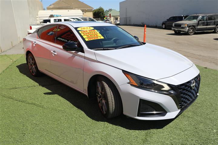 $25999 : 2023 NISSAN ALTIMA SR image 3