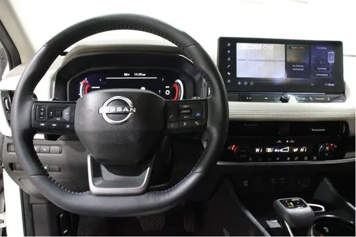 $37998 : Nissan Rogue 2025 AWD SL 4dr image 8