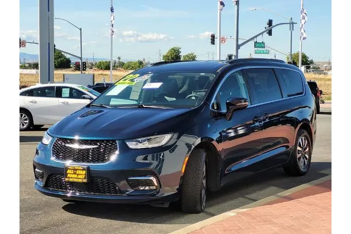 $29300 : Chrysler Pacifica Hybrid 202 image 8