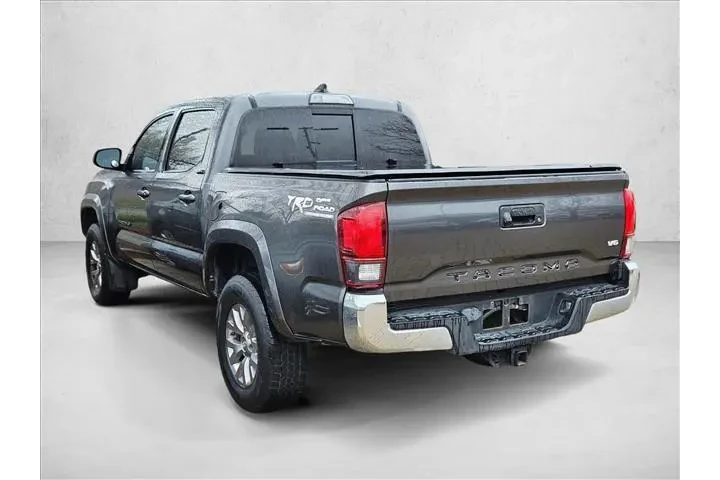 $27495 : Toyota Tacoma 2018 4x2 SR5 V image 7