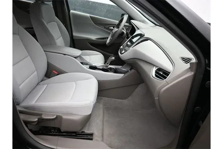 $13966 : Chevrolet Malibu 2020 LS Fle image 8