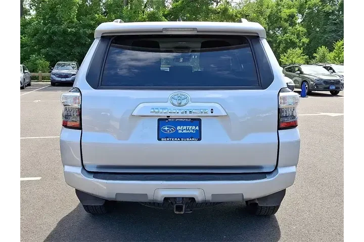 $44578 : Toyota 4Runner 2024 4x4 SR5 image 5