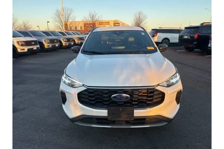 $24500 : Ford Escape 2025 ST-Line 4dr image 2