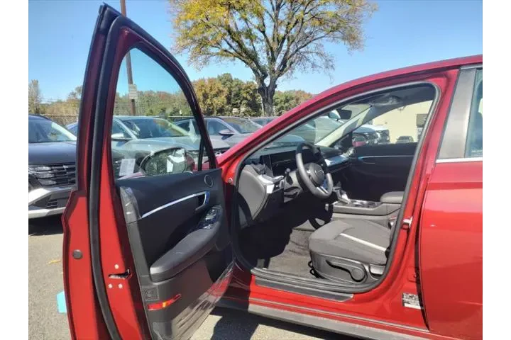 $28830 : Hyundai SONATA 2025 SE 4dr S image 9