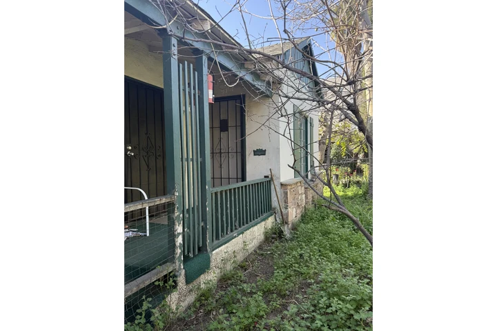 $2750 : 2 habitaciones y 1 baños- Casa image 1