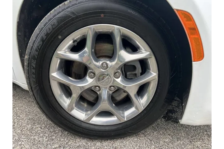 $14997 : 2019 Pacifica Limited image 8