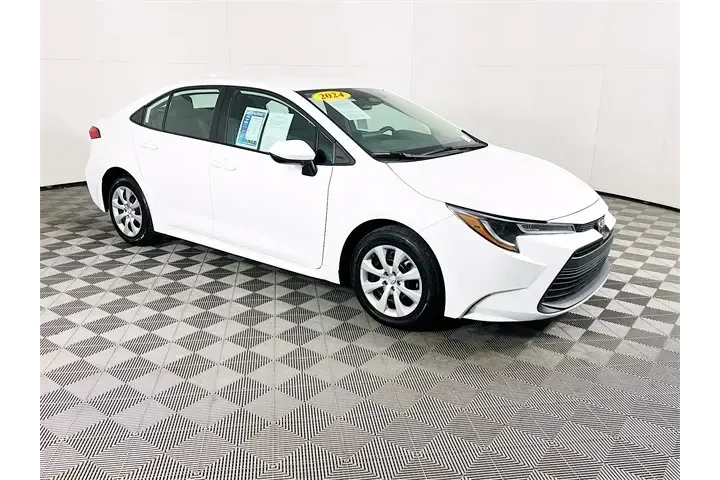 $19800 : Toyota Corolla 2024 LE 4dr S image 1
