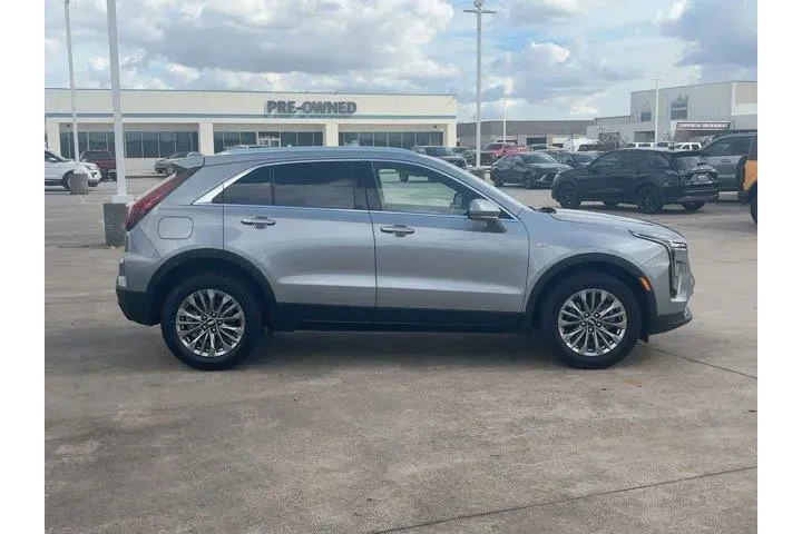 $33499 : Cadillac XT4 2025 Premium Lu image 2