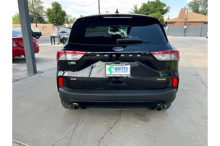 2022 Escape SE AWD image 6
