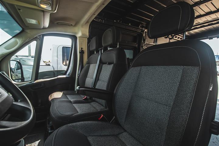 2018 ProMaster Cargo Van image 9