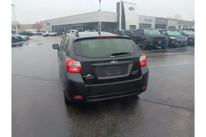 $7500 : Subaru Impreza 2013 AWD 2.0i image 9