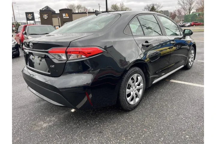 $14900 : 2021 Corolla LE image 5