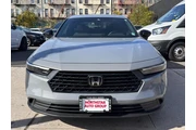 $22595 : Honda Accord Hybrid 2023 Spo thumbnail
