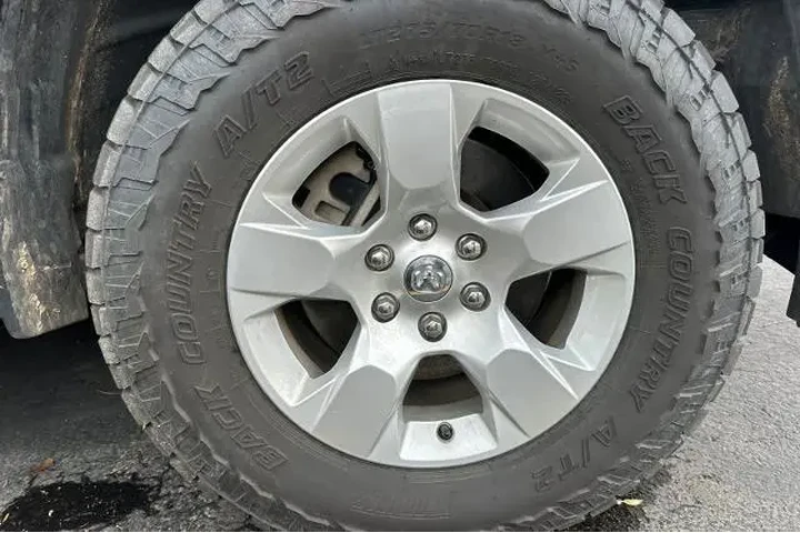 $28995 : Ram 1500 2022 4x4 Lone Star image 7