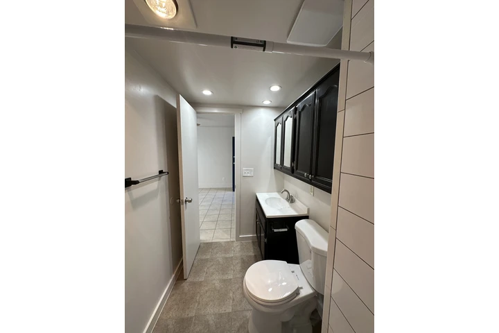 $1690 : Apt D 1 RECÁMARA EN LONG BEACH image 8