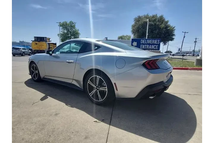 $28496 : Ford Mustang 2024 EcoBoost P image 5