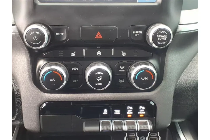 $33900 : Ram 1500 2022 4x4 Big Horn 4 image 8