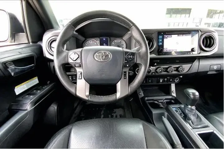 $29884 : Toyota Tacoma 2019 4x4 TRD P image 6