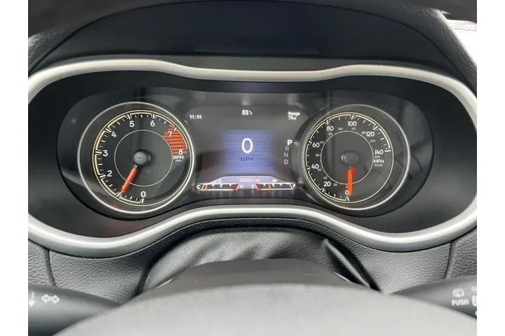 $13950 : Jeep Cherokee 2017 4x4 Trail image 6