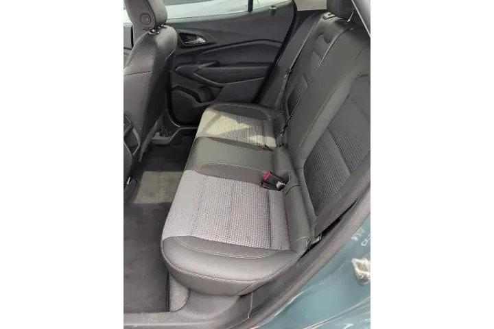 $20121 : Chevrolet Trax 2025 LT 4dr C image 9