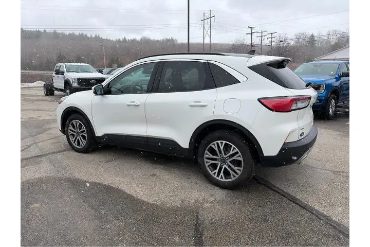 $20995 : Ford Escape 2022 AWD SEL 4dr image 4