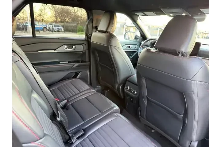 $39451 : Ford Explorer 2025 ST-Line 4 image 6