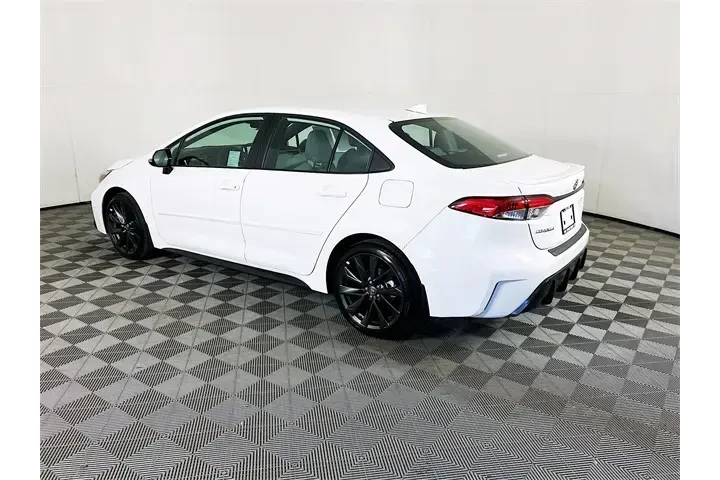 $25900 : Toyota Corolla 2025 SE 4dr S image 5