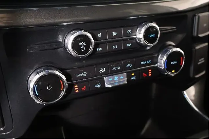 $39812 : Ford F-150 2022 4x4 XLT 4dr image 7