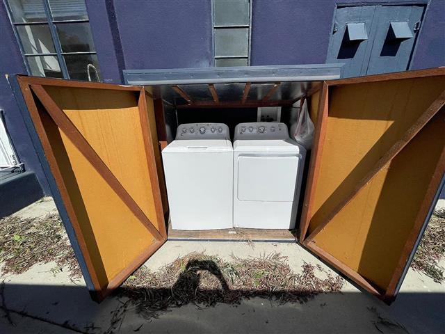 $950 : House for rent North Hollywood image 3