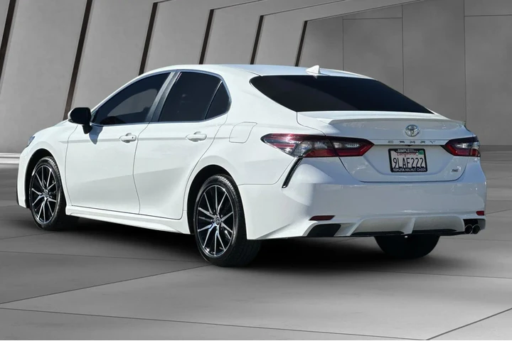 $25900 : Toyota Camry 2024 SE 4dr Sed image 9
