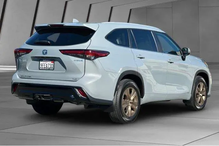 $34900 : Toyota Highlander Hybrid 202 image 4