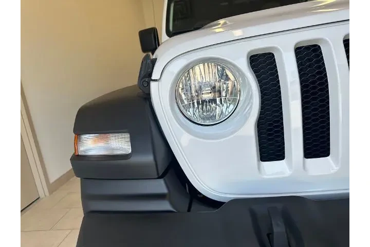 $29583 : Jeep Wrangler Unlimited 2021 image 9