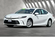 $29900 : Toyota Camry 2026 LE 4dr Sed thumbnail
