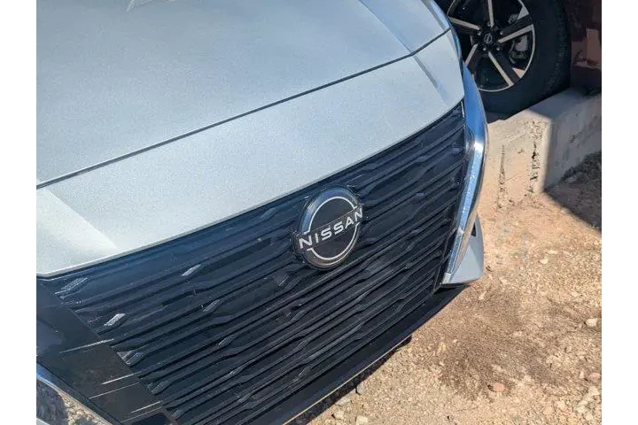 Nissan Altima 2023 2.5 SL 4d image 4