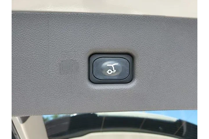 $28490 : Lincoln Nautilus 2023 Standa image 8