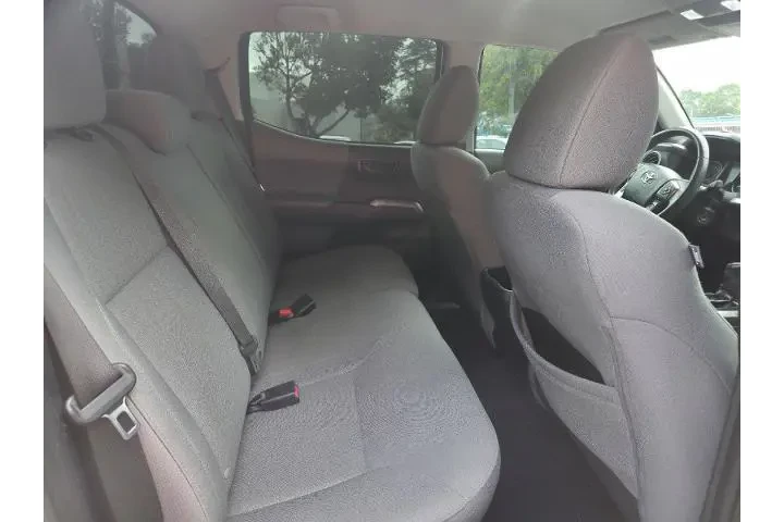 $26950 : Toyota Tacoma 2018 4x2 SR5 4 image 10