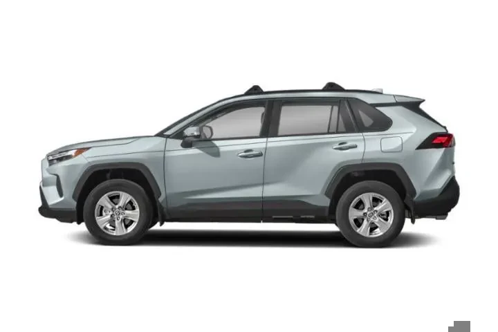 $29000 : Toyota RAV4 2022 AWD XLE 4dr image 2
