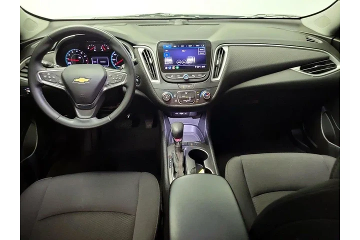 $21998 : Chevrolet Malibu 2024 RS 4dr image 9