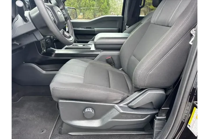 $37520 : Ford F-150 2025 4x2 STX 4dr image 9